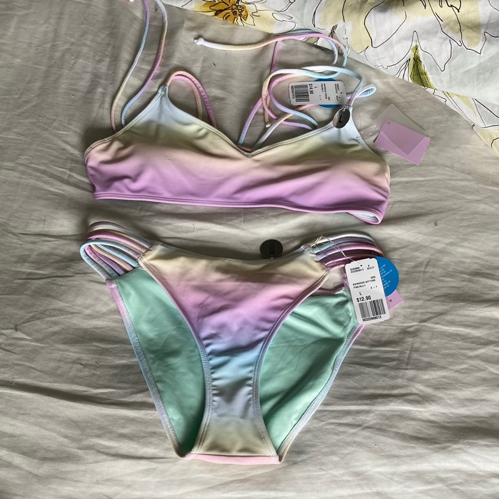 ADORABLE RAINBOW FOREVER 21 SWIM SET